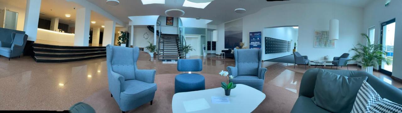 De Luxe Apartment, Wifi, Tv 65" Prague Luaran gambar